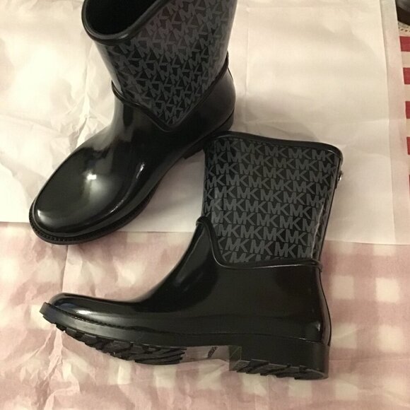 Michael Kors Rain Boots - Picture 2 of 3